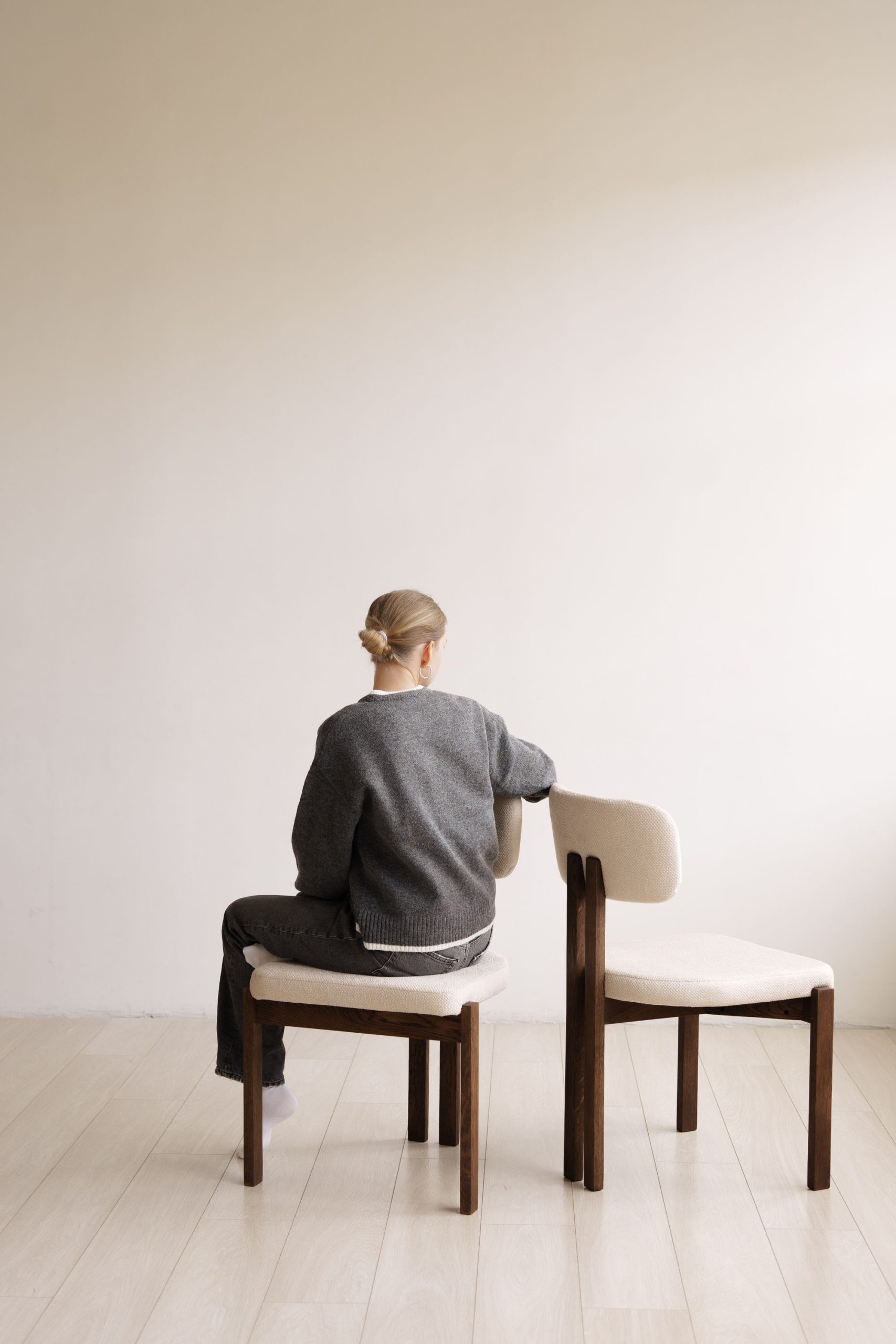 Стул с мягким сиденьем — изображение 3